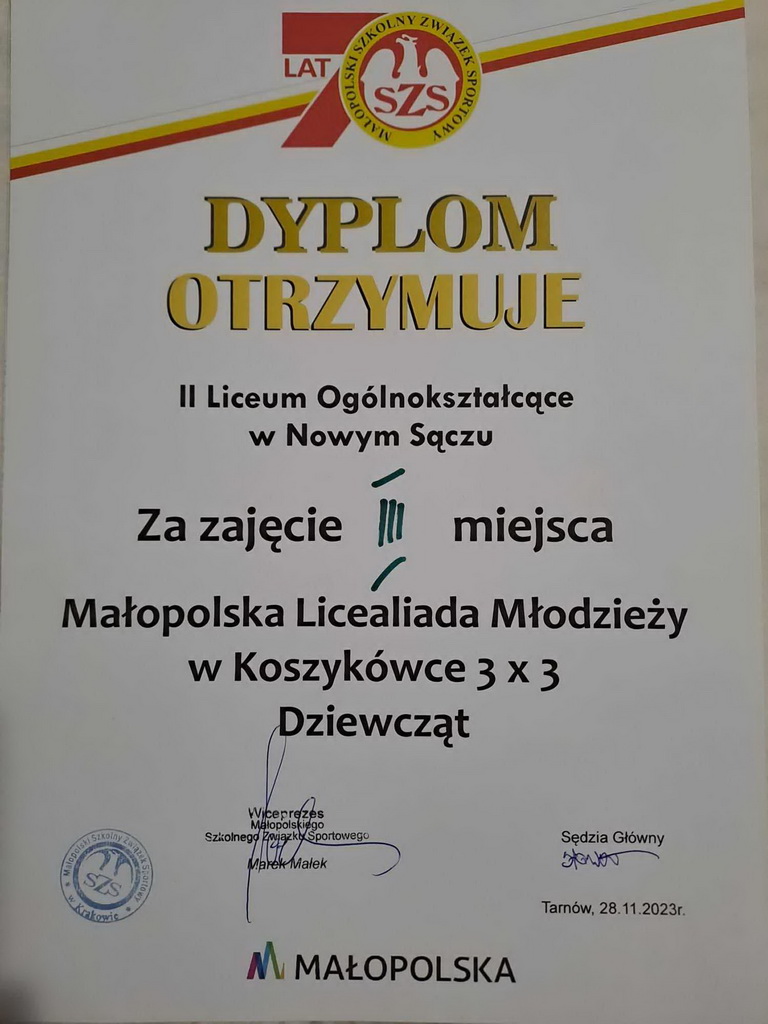 Zdjęcie koszykówka dziewcząt 28.11 (6)1f84a21a-3e42-4ed7-8d2d-23de3cb88611.jpg w galerii Małopolska Licealiada Młodzieży w Koszykówce 3 x 3 Dziewcząt